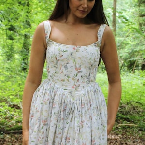 Robe corset en lin : robe de mariée de conte de fées Cottagecore, laçage dans le dos