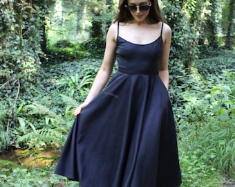 Linen Midi Dress: Fit and Flare 1950s Style