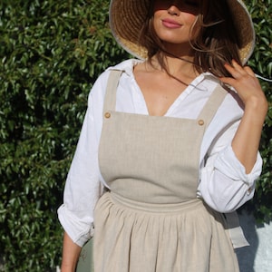 Sukienka z lnianego fartucha: Cottagecore Midi Pinafore z kieszeniami