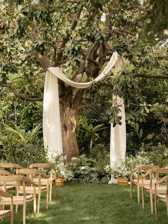 Linen Wedding Arch Draping: Natural, Reusable Fabric - Eco-Friendly Decor