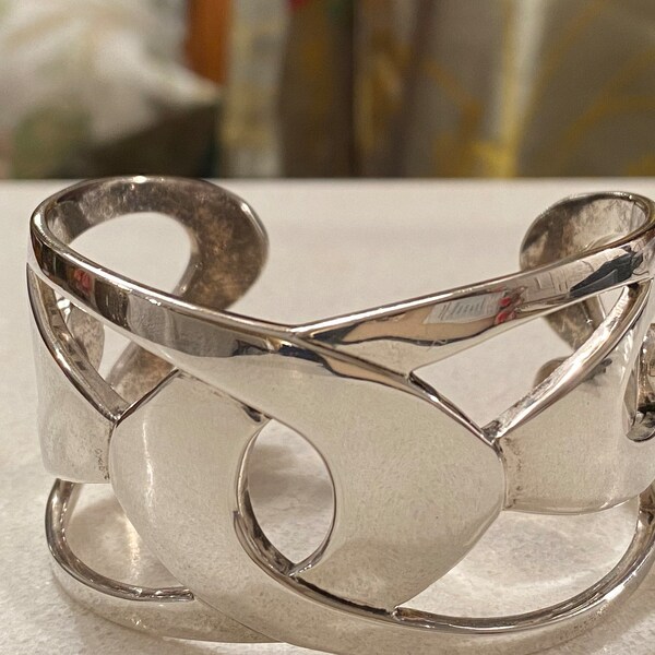 Winterthur Museum Newport Cuff Bracelet Sterling Silver Signed WM