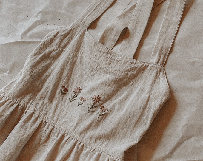 Floral Embroidered Apron / Cross Back Apron / Gardening Apron