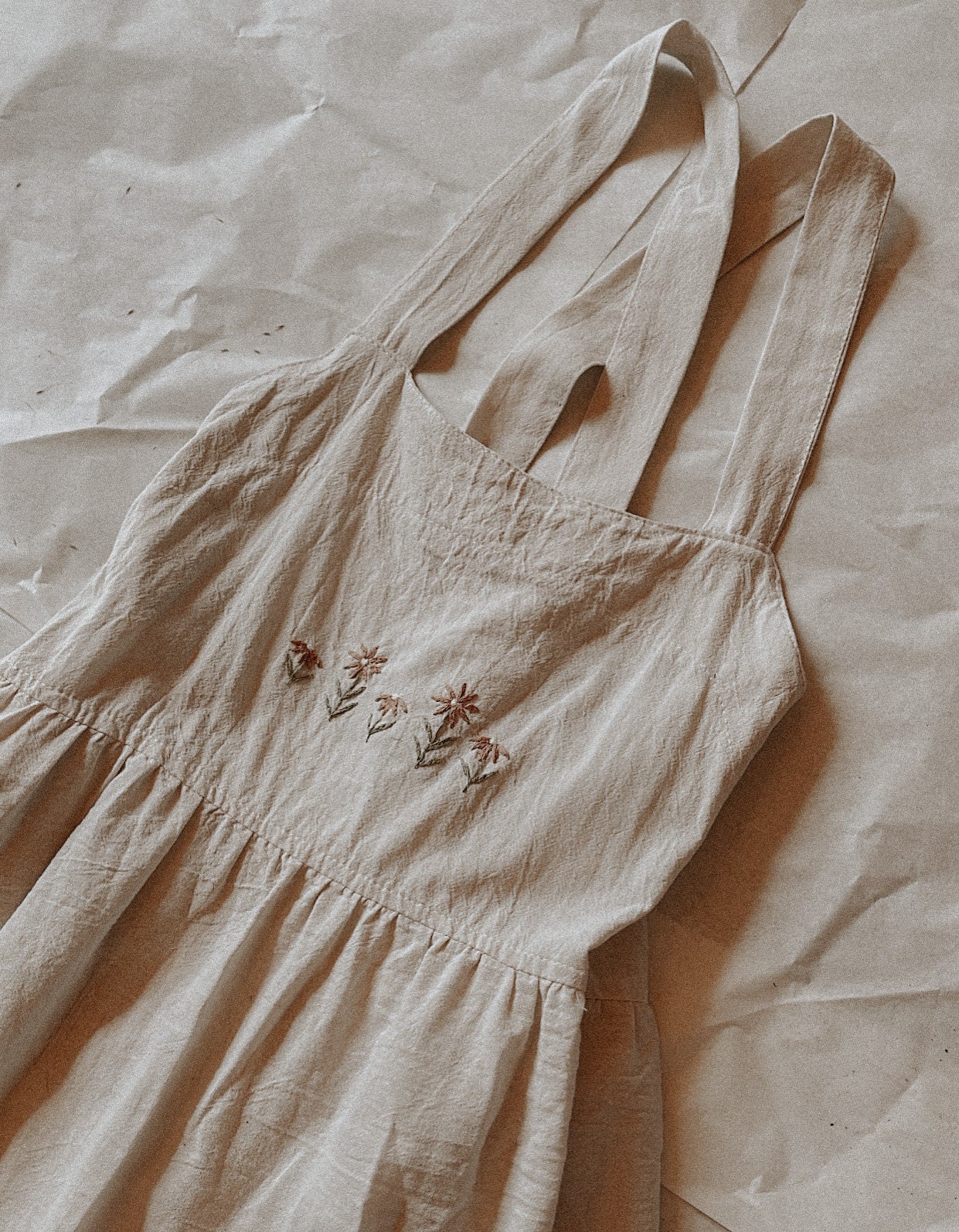 Floral Embroidered Apron / Cross Back Apron / Gardening Apron