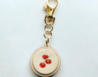 llavero de tomate pintado a mano
