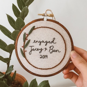 Adorno navideño bordado personalizado