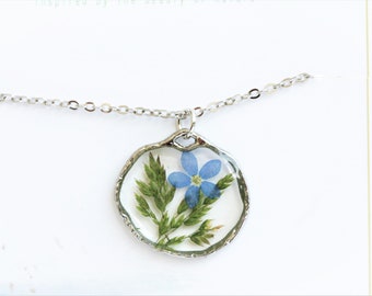 Real flower necklace, pendant with forget-me-nots, silver chain, nature jewelry, blue green blossom, handmade, bohemian jewellery, unique