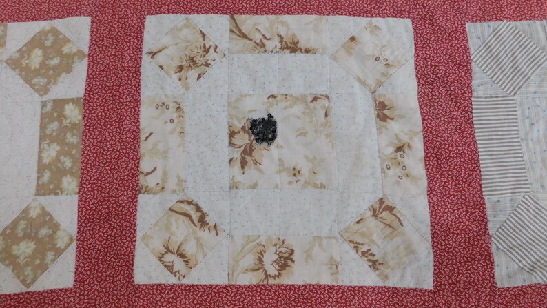 Turn of the Century, Hole in the Barn Door Quilt, Hand Tied, 88 X 91 image 5