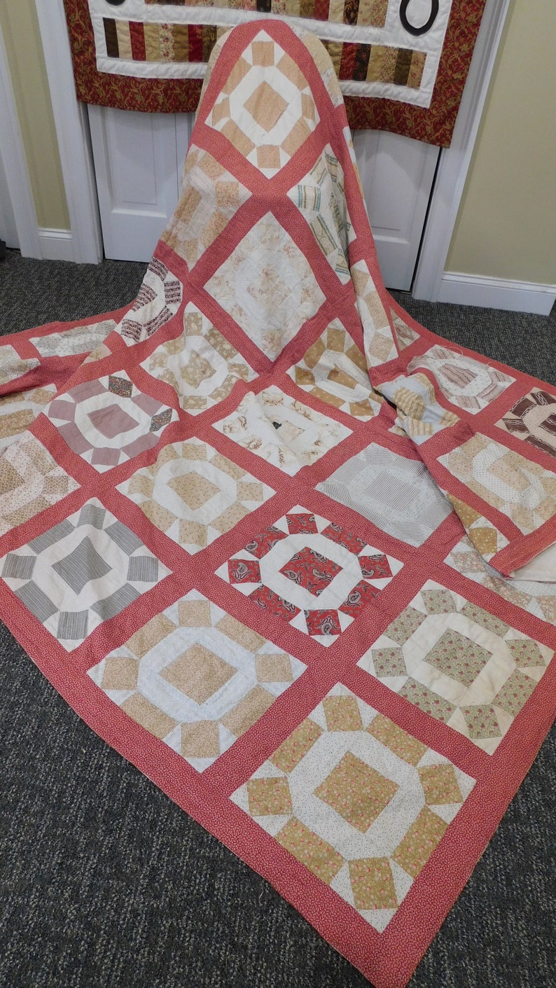 Turn of the Century, Hole in the Barn Door Quilt, Hand Tied, 88 X 91 image 1