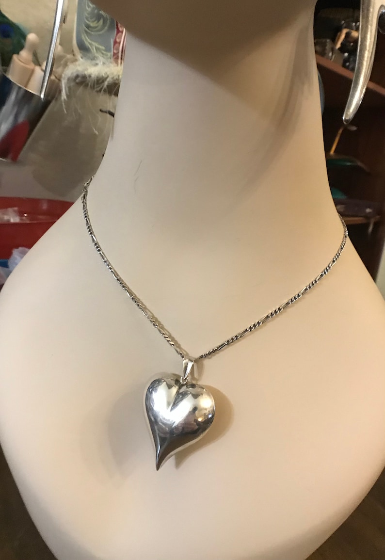 Stunning Sterling Silver Puffy Heart Necklace on a 29 Sterling Chain