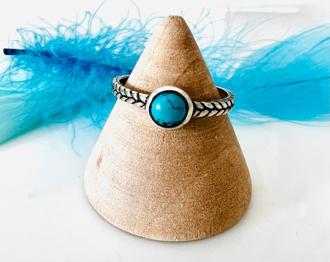 Silver ring with stone*Turquoise silver braided ring*Stacking ring*Solitaire ring*Gemstone boho ring turquoise*Blue silver ring*Cowgirls gift