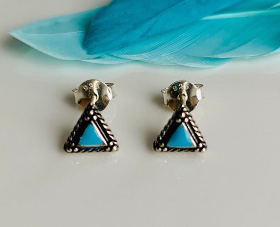 Small triangle earrings/minimalist earrings green/blue/turquoise 925 sterling silver/boho hippie/native american/ethnic studs/canada