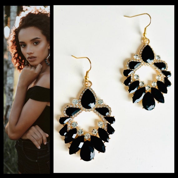 Black long crystal earrings hanging black gold/large statement earrings teardrop shape drops/eye-catching crystal earrings/boho wedding
