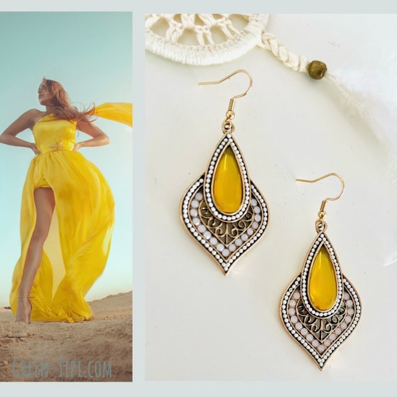 Earrings gold yellow white hanging/Long hanging earrings teardrop shape/yellow gold earrings crystal pearls leaf wedding boho bridal earrings