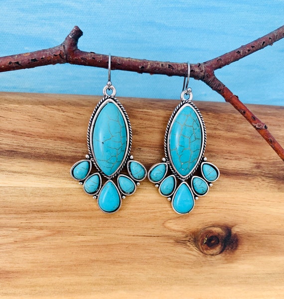Turquoise jewelry earrings/statement earrings/turquoise silver hanging earrings/Indian jewelry/Canada/Boho hippie jewelry/ethnic earrings hanging