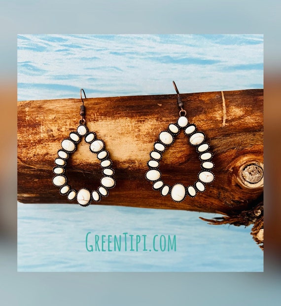 Large white statement earrings/tear drop earrings/Native American jewelry/gold hanging earrings/Canada/boho hippie jewelry/ethno earrings hanging white