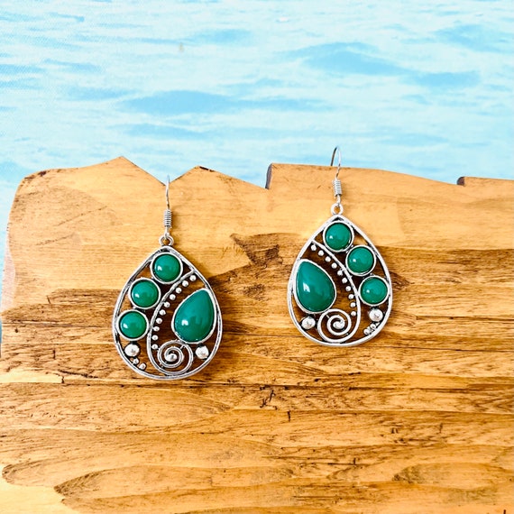 Large earrings hanging silver green/green statement hanging earrings/earrings leaf leaves/feather/Boho earrings/Indian jewelry/gift woman