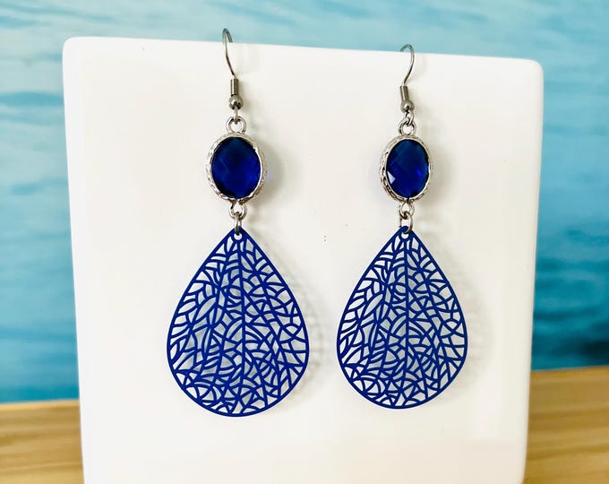 Blue hanging earrings*Elegant blue drop earrings*Long crystal earrings*Blue drop statement earrings*Blue boho ornament earrings