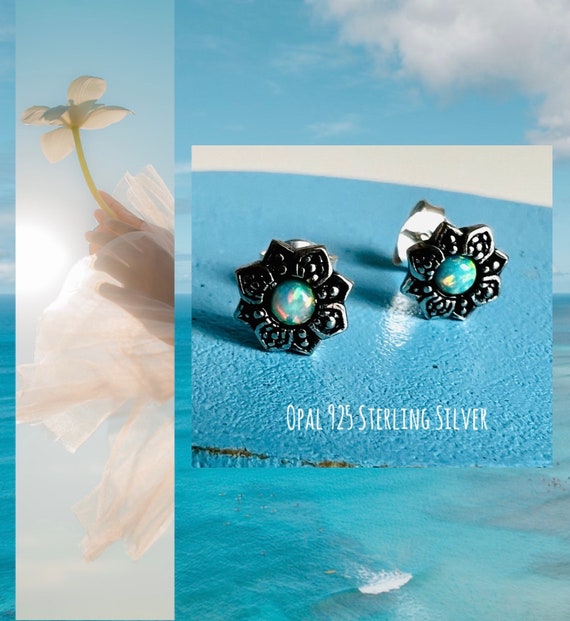 Opal ear studs 925 silver/small green flowers earrings green/minimalist flowers/flower/boho blossom/gift woman child/ethno ear studs