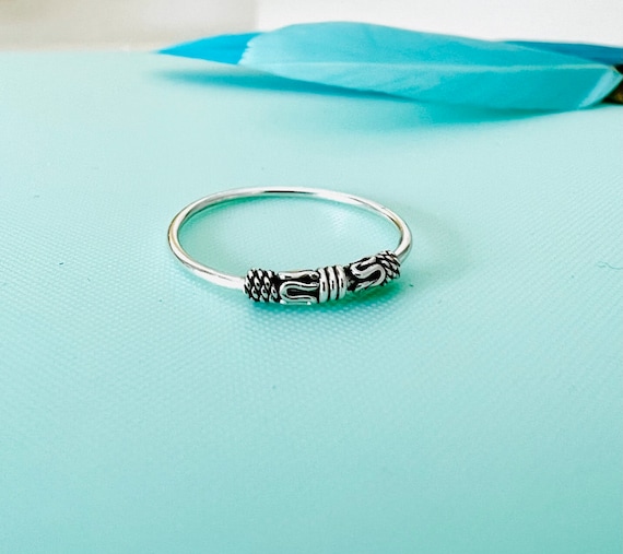 Minimalist women ring silver/stacking ring/layering/stacking/ethnic ring/boho ring/gift/canada/knot ring