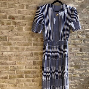 plus size vintage dress curvy Lady Carol navy blue white 1980 80s size 16 xl large