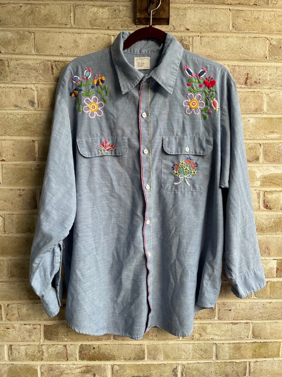 Vintage chambray shirt blouse embroidered hippie h