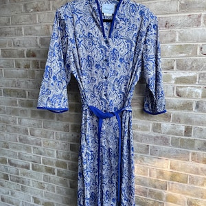 Plus size vintage dress 1970 70s boho bohemian paisley blue white belted size 18 20 22 2x xxl