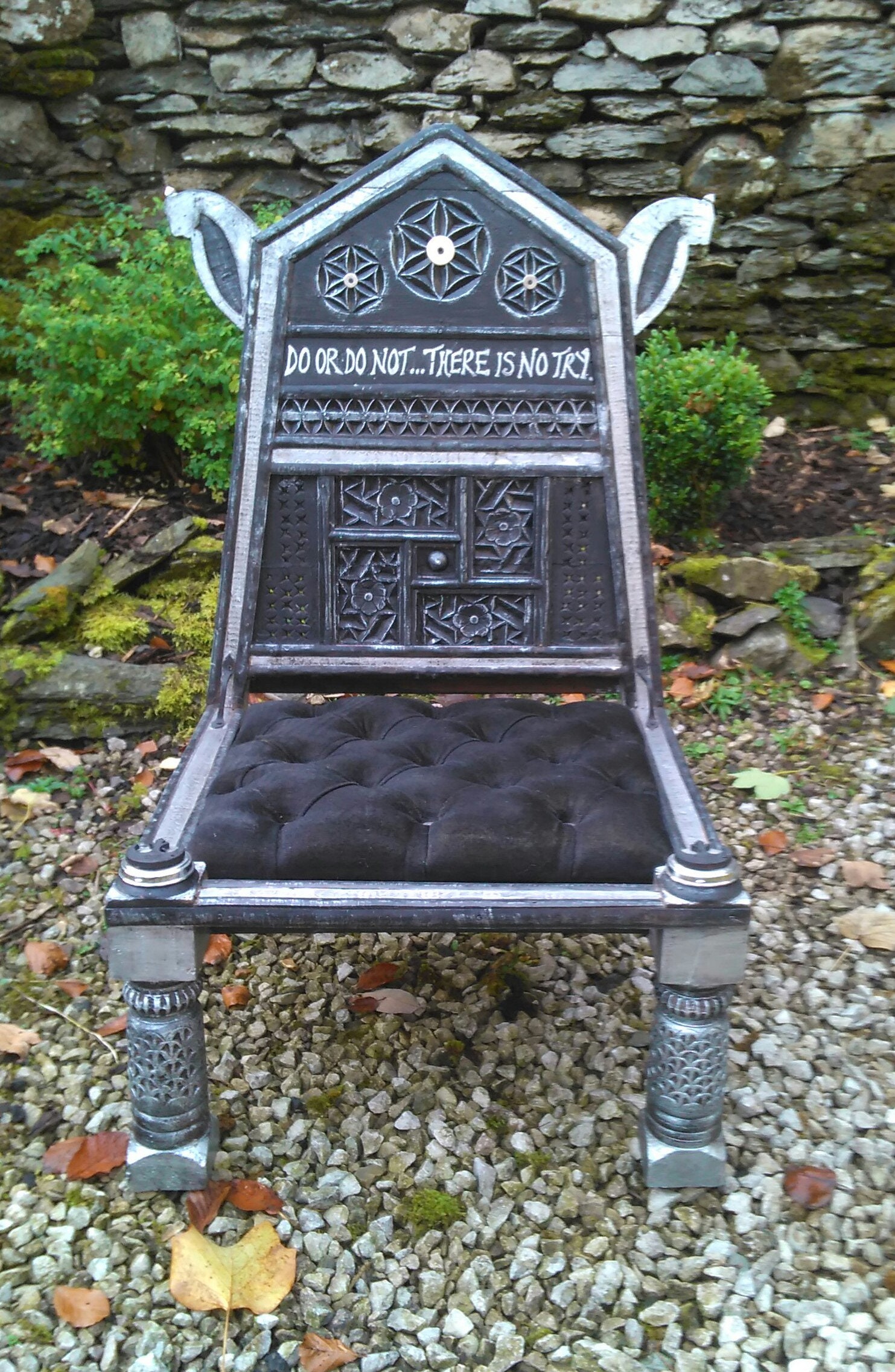 Yoda's Gaming Chair | Etsy