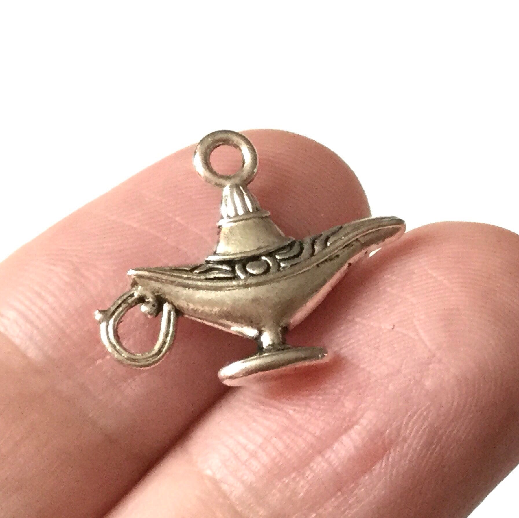 10 Silver Genie Lamp Charms, Magic Oil Lamp Pendant For Fairy Tale Jewelry