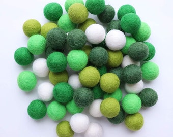 Felt Balls - Emerald Green Felt Pom Poms - Felt Ball Garland - Pom Pom Garland - Wool Felt Balls - Felt Ball - Crafting Felt Balls - Felt