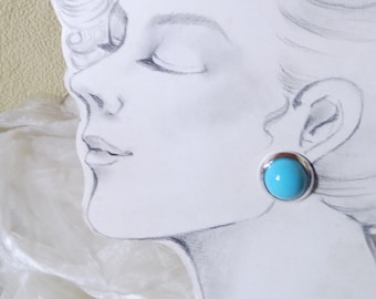 Clips d'oreilles bleus avec bord argenté, cadeau pour femmes, clips d'oreilles des années 70, boucles d'oreilles turquoise subtiles, boucles d'oreilles simples et élégantes