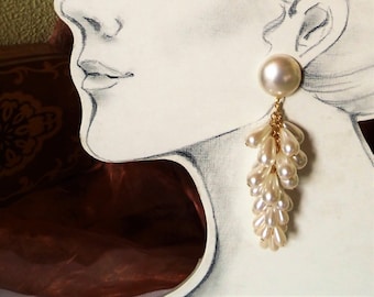 white or black large vintage ear clips with pearl rattles from the 80s, for weddings and parties as a gift for women