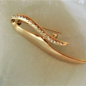 Brooch with crystal bow 70s, mid century pin, gift women girls, elegant simple pin, ART 627192881