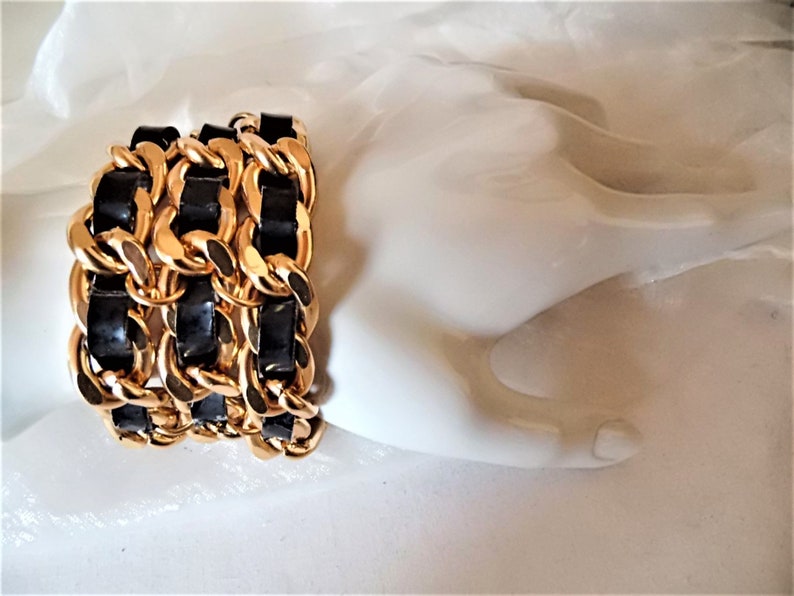 Patent leather wide opulent bracelet 80s fashion jewelry set opulent gift robust black and gold extravagantly rough, image 8