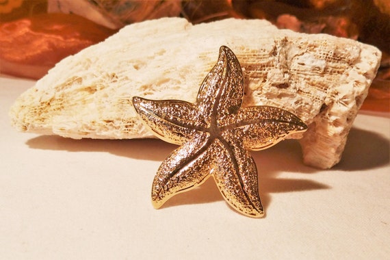 Gold-colored starfish brooch, brooch from the 80s… - image 2