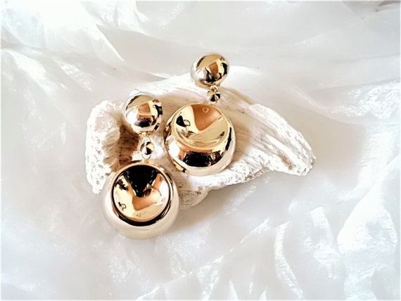 Gold-colored clip earrings 2 points, shiny attrac… - image 5