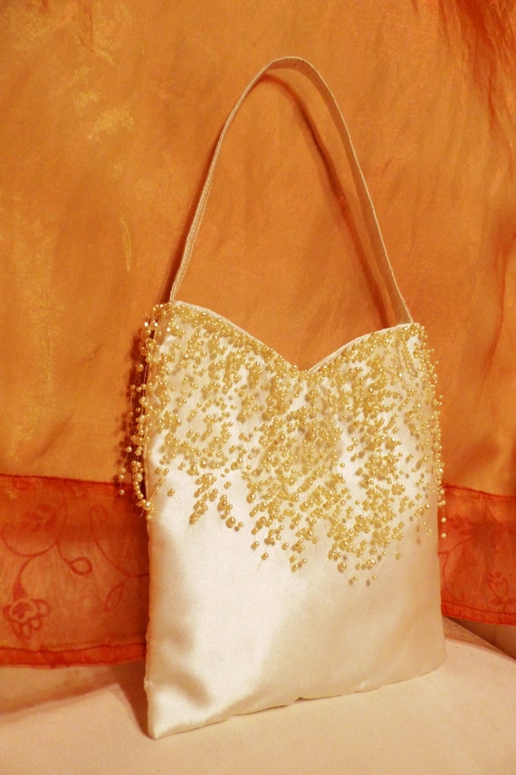 Wedding bag with pearl embellishment, magical rom… - image 2