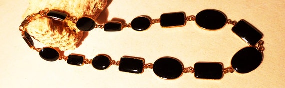 Chain elegant gold-colored with black oval and sq… - image 4
