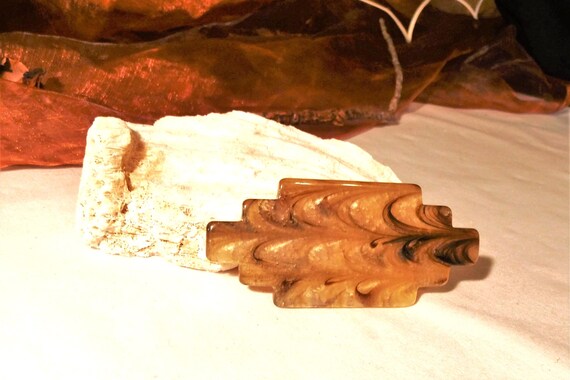 large beautifully patterned brooch made of plasti… - image 2