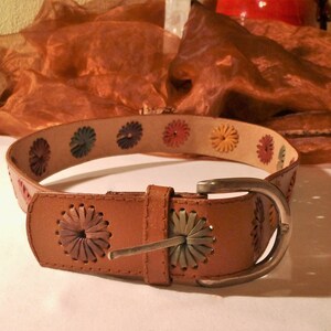 Leren riem met kleurrijke leren versieringen, cadeau voor dames, jaren 70, zeer mooie riem in 2 kleuren, ART 627190949