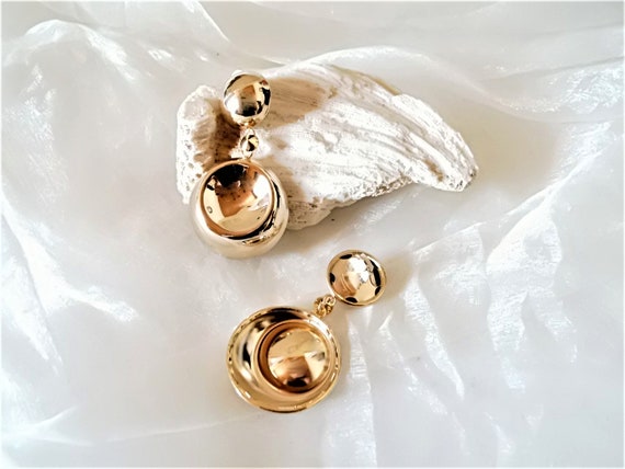 Gold-colored clip earrings 2 points, shiny attrac… - image 3