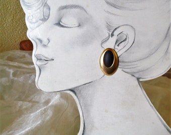 Vintage ear clips eye, oval chic subtle gold or silver colored earrings from the 80s, simple, simple, classic, gift for women