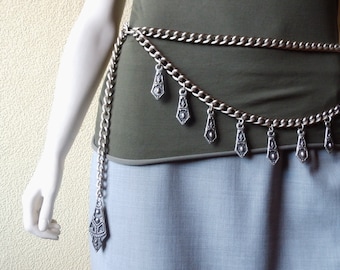 Heavy metal belt Celtic style with pendants, chain belt in medieval style, gift for women, belt from the 70s, jewelry belt