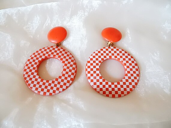 Ear clips red hoop earrings in houndstooth style,… - image 3