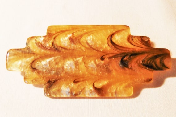 large beautifully patterned brooch made of plasti… - image 1