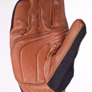 Vintage Style Cycling Gloves image 2