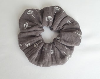 NEW***Scrunchie Hair Rubber Daisy Floral Pattern Handmade Gift