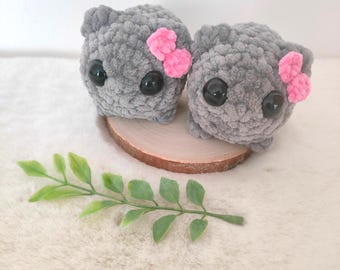 Sad Hamster gehäkelt aus Plüschgarn, trauriger Hamster, Amigurumi, handgemacht