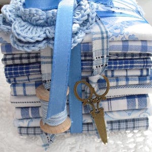 Fabric package antique farmer&#39;s fabrics in blue and white