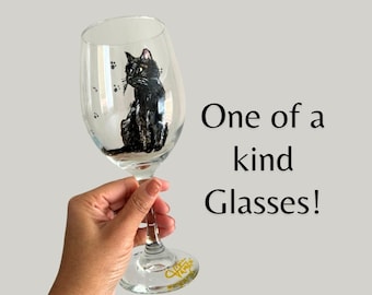 Hand-Painted Wine Glass: Personalized Glassware