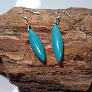 TURQUOISE DANGLE BLUE Earrings Oblong Pointed Drop